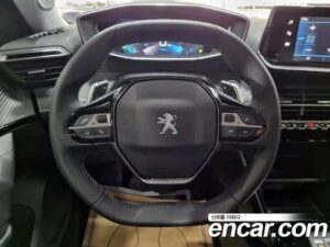 Peugeot 2008 1.5 BlueHDi ALLURE 2022 года из Южной Кореи