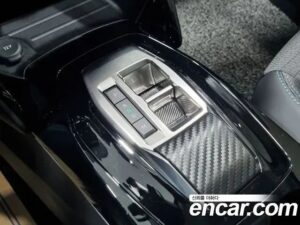 Peugeot 2008 1.5 BlueHDi ALLURE 2022 года из Южной Кореи
