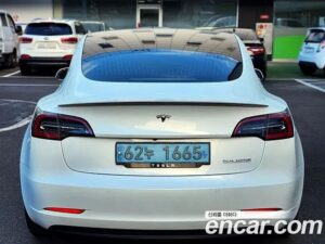 Tesla Model 3 Performance 2020 года из Южной Кореи