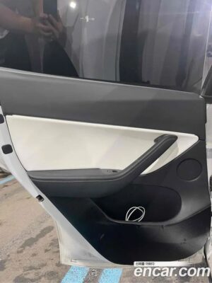 Tesla Model Y LONG RANGE 2021 года из Южной Кореи