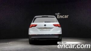 Volkswagen Tiguan 2.0 TDI Prestige 2020 года из Южной Кореи