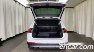 Volkswagen Tiguan 2.0 TDI Prestige 2020 года из Южной Кореи