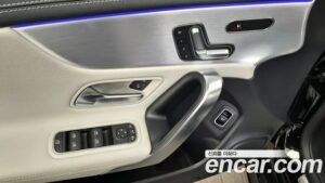 Mercedes-Benz CLA-Class CLA250 4MATIC 2021 года из Южной Кореи