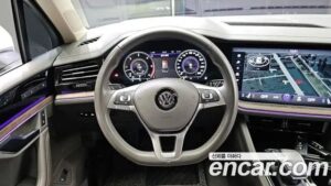 Volkswagen Touareg 3.0 TDI Prestige 2020 года из Южной Кореи