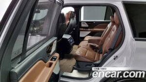 Lincoln Aviator 3.0 Reserve AWD 2021 года из Южной Кореи