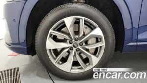 Audi e-tron 55 4WD 2020 года из Южной Кореи