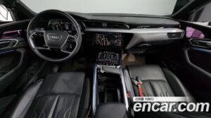 Audi e-tron 55 4WD 2020 года из Южной Кореи