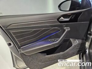 Volkswagen Jetta 1.5 TSI Prestige 2023 года из Южной Кореи