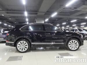 Bentley Bentayga 4.0 V8 2022 года из Южной Кореи