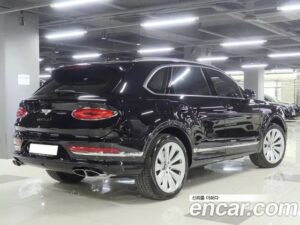 Bentley Bentayga 4.0 V8 2022 года из Южной Кореи