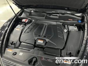 Bentley Bentayga 4.0 V8 2022 года из Южной Кореи
