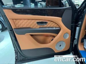 Bentley Bentayga 4.0 V8 2022 года из Южной Кореи