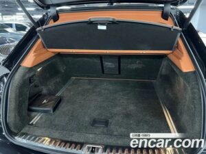 Bentley Bentayga 4.0 V8 2022 года из Южной Кореи