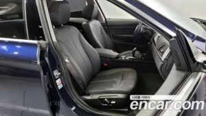 BMW Gran Turismo GT 320d xDrive 2020 года из Южной Кореи