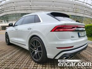 Audi Q8 50 TDI 4WD Premium 2021 года из Южной Кореи
