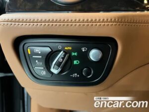 Bentley Bentayga 4.0 V8 2020 года из Южной Кореи