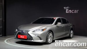 Lexus ES Executive 2022 года из Южной Кореи