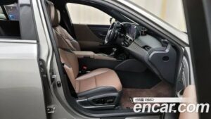 Lexus ES Executive 2022 года из Южной Кореи