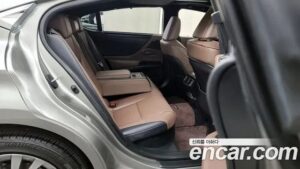 Lexus ES Executive 2022 года из Южной Кореи