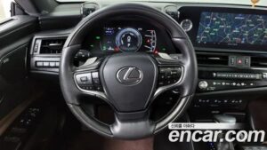 Lexus ES Executive 2022 года из Южной Кореи