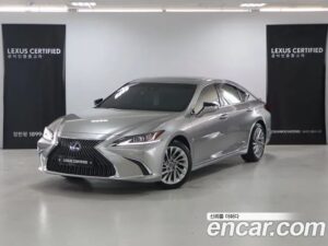 Lexus ES Luxury Plus 2021 года из Южной Кореи