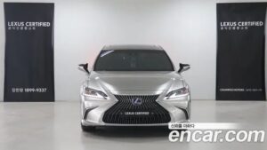 Lexus ES Luxury Plus 2021 года из Южной Кореи