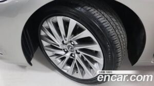 Lexus ES Luxury Plus 2021 года из Южной Кореи