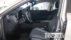 Lexus ES Luxury Plus 2021 года из Южной Кореи