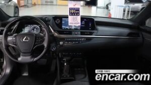 Lexus ES Luxury Plus 2021 года из Южной Кореи