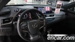 Lexus ES Luxury Plus 2021 года из Южной Кореи