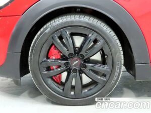 Mini Cooper Convertible JCW 2020 года из Южной Кореи