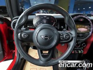 Mini Cooper Convertible JCW 2020 года из Южной Кореи