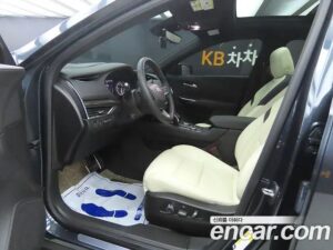 Cadillac XT4 2.0 Sport AWD 2021 года из Южной Кореи