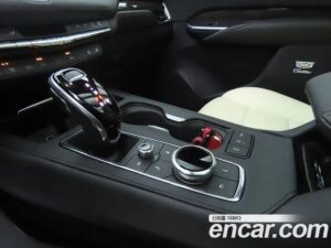 Cadillac XT4 2.0 Sport AWD 2021 года из Южной Кореи