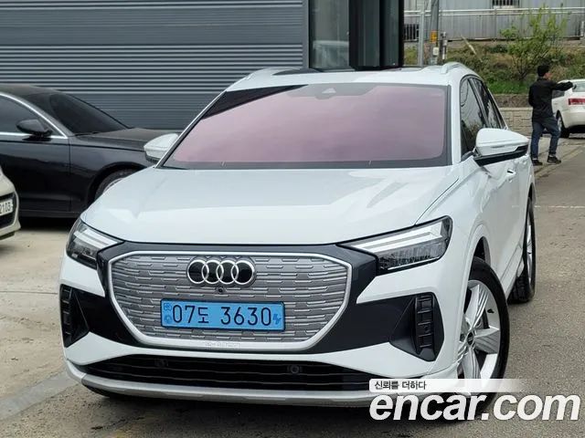 Audi Q4 e-TRON 40 2022 года из Кореи