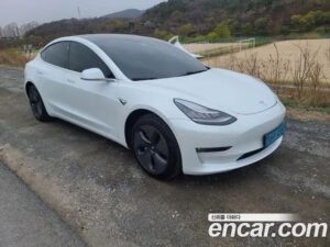 Tesla Model 3 Standard RANGE Plus 2020 года из Южной Кореи