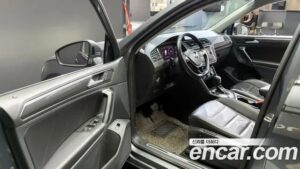 Volkswagen Tiguan 2.0 TDI 4motion Prestige 2020 года из Южной Кореи