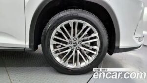 Lexus RX Executive 2022 года из Южной Кореи