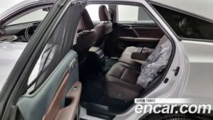 Lexus RX Executive 2022 года из Южной Кореи