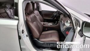 Lexus RX Executive 2022 года из Южной Кореи