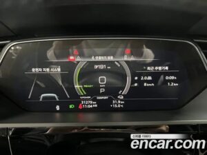 Audi e-tron 55 4WD 2020 года из Южной Кореи