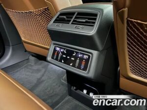Audi e-tron 55 4WD 2020 года из Южной Кореи