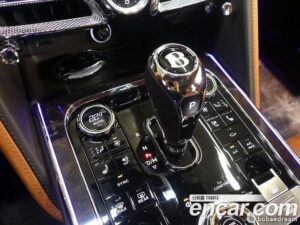 Bentley Flying Spur 4.0 2022 года из Южной Кореи