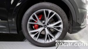 Audi Q8 50 TDI 4WD Premium 2021 года из Южной Кореи