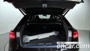 Audi Q8 50 TDI 4WD Premium 2021 года из Южной Кореи