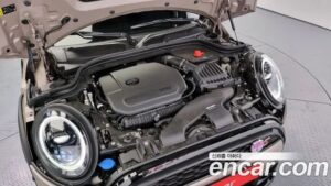 Mini Cooper CLASSIC 2023 года из Южной Кореи