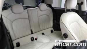 Mini Cooper CLASSIC 2023 года из Южной Кореи