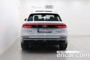 Audi Q8 55 TFSI 4WD Premium 2023 года из Южной Кореи