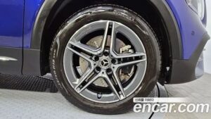Mercedes-Benz GLB-Class GLB250 4MATIC 2020 года из Южной Кореи