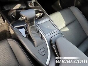 Lexus UX 2.0 2WD 2020 года из Южной Кореи